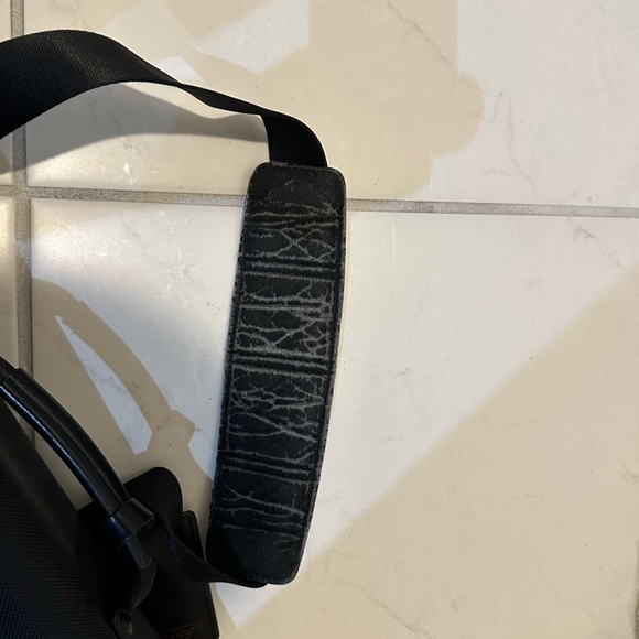 Tumi Briefcase - Picture 3 of 4